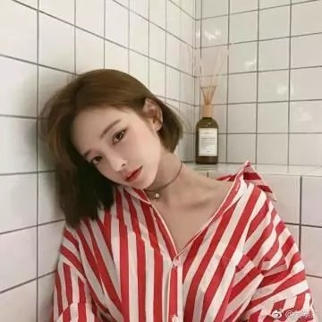 女摄青鬼游埠